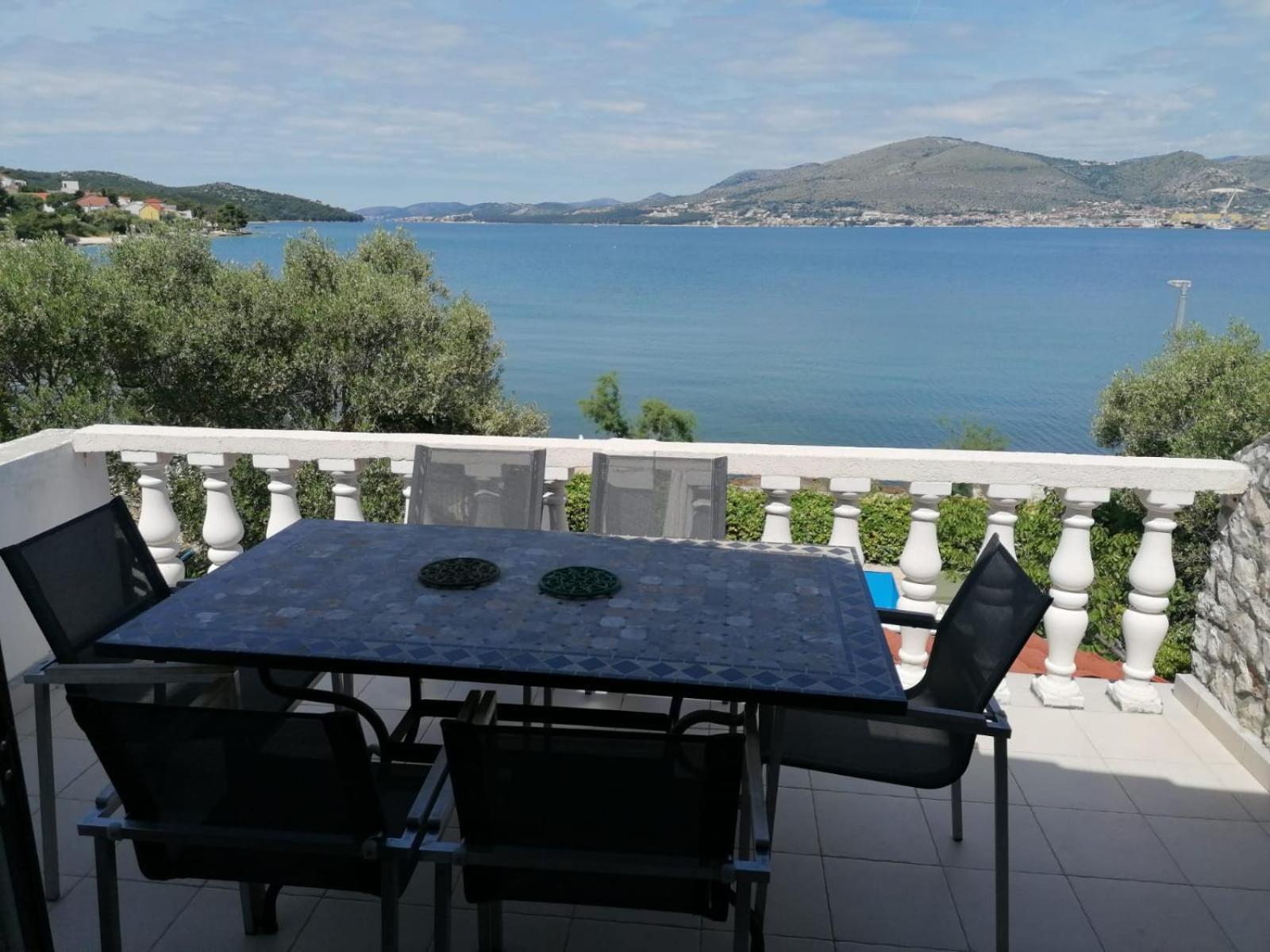 Apartments Villa Julia Трогир Экстерьер фото