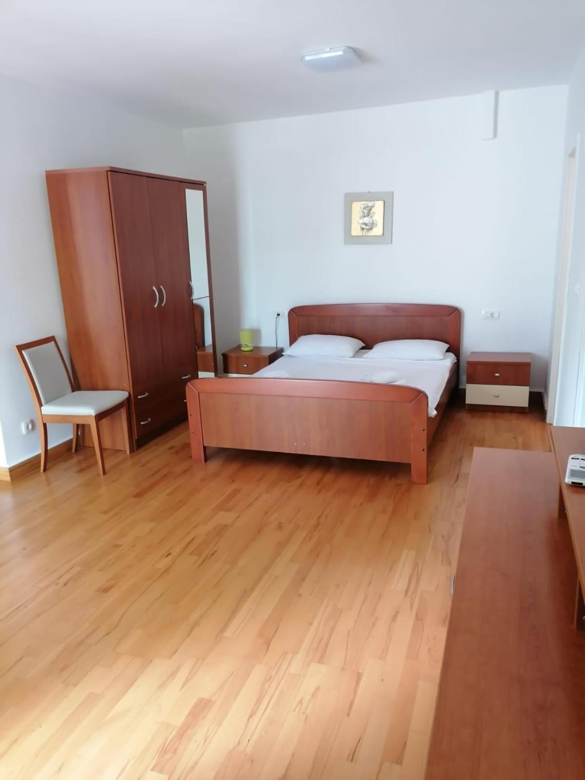 Apartments Villa Julia Трогир Экстерьер фото