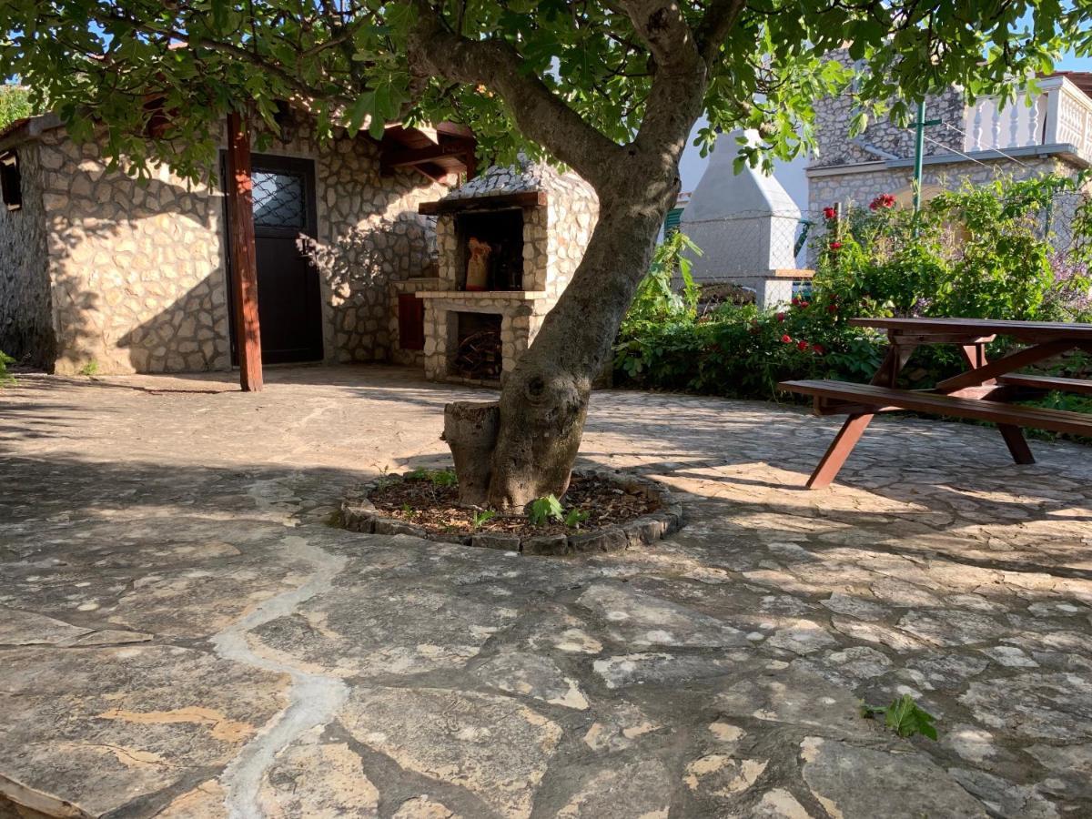Apartments Villa Julia Трогир Экстерьер фото