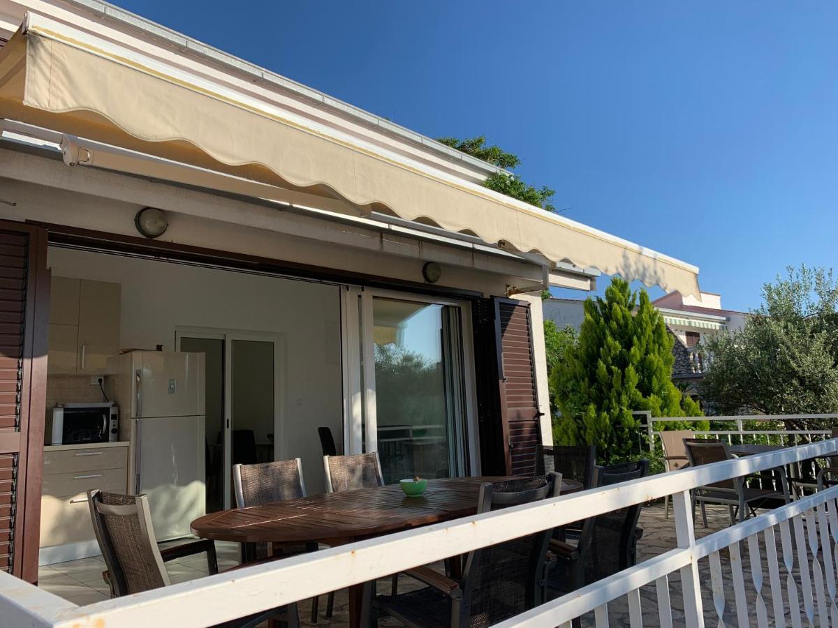 Apartments Villa Julia Трогир Экстерьер фото